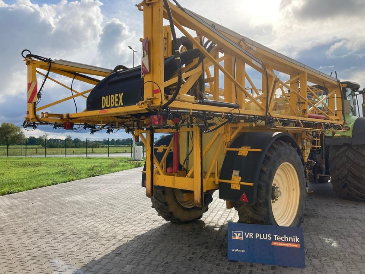 DUBEX MENTOR 9804 - Prikabinamas purkštuvas: foto 4 DUBEX MENTOR 9804 - Prikabinamas purkštuvas: foto 4