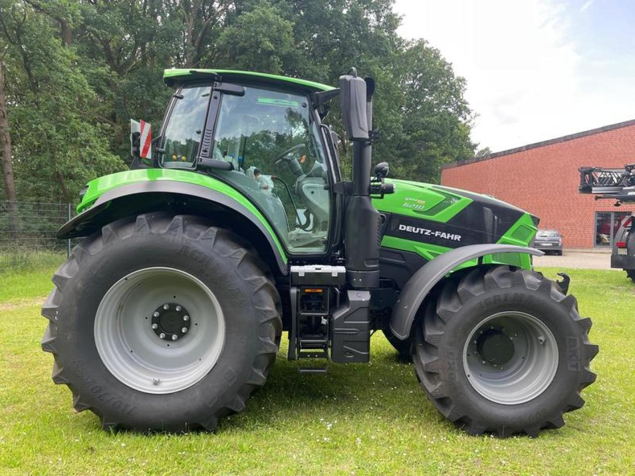 Deutz-Fahr 6210 PSHIFT AKTIONSPREIS!! - Traktorius: foto 4 Deutz-Fahr 6210 PSHIFT AKTIONSPREIS!! - Traktorius: foto 4