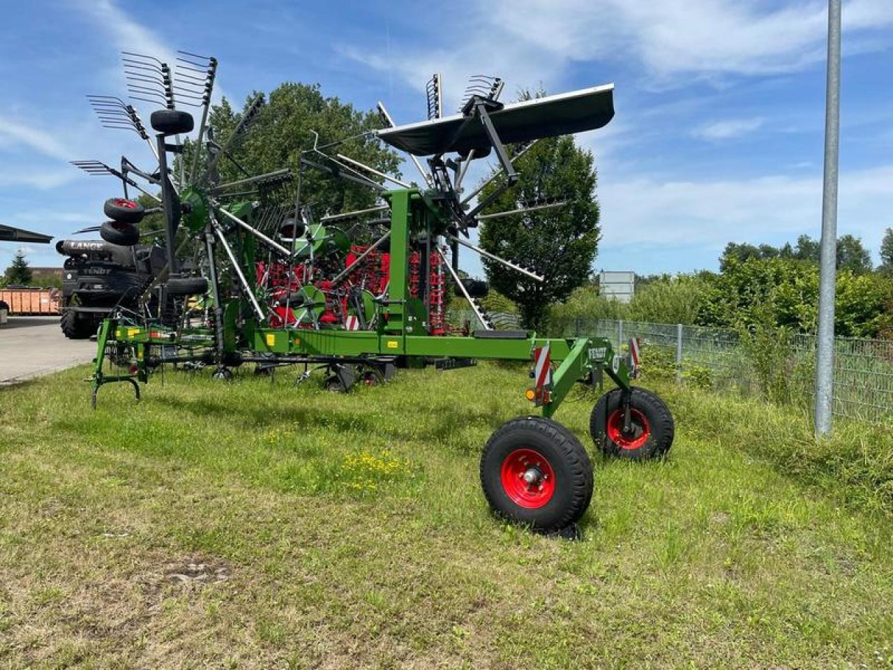 Fendt FORMER 1603 AKTION - Šieno grėblys/ Vartytuvas: foto 2 Fendt FORMER 1603 AKTION - Šieno grėblys/ Vartytuvas: foto 2