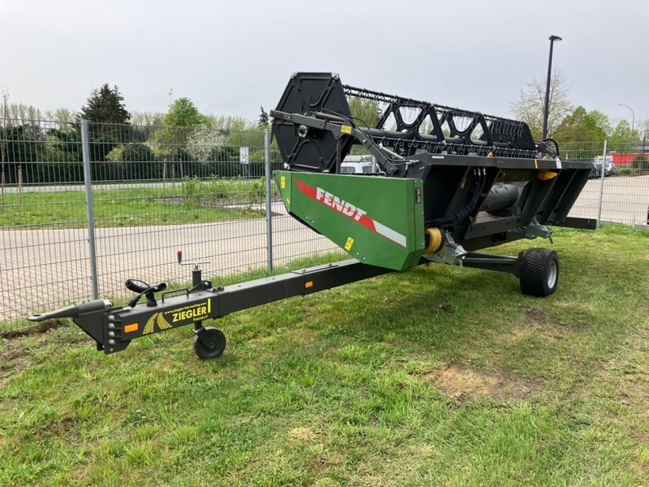 Fendt FREEFLOW 540 - Grūdų pjaunamoji: foto 1 Fendt FREEFLOW 540 - Grūdų pjaunamoji: foto 1