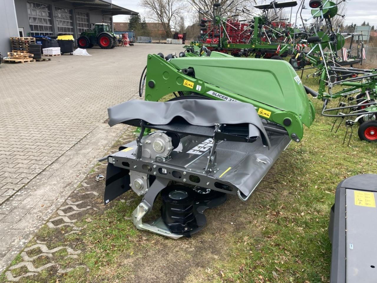 Fendt SLICER 310F - Šienapjovė: foto 3 Fendt SLICER 310F - Šienapjovė: foto 3