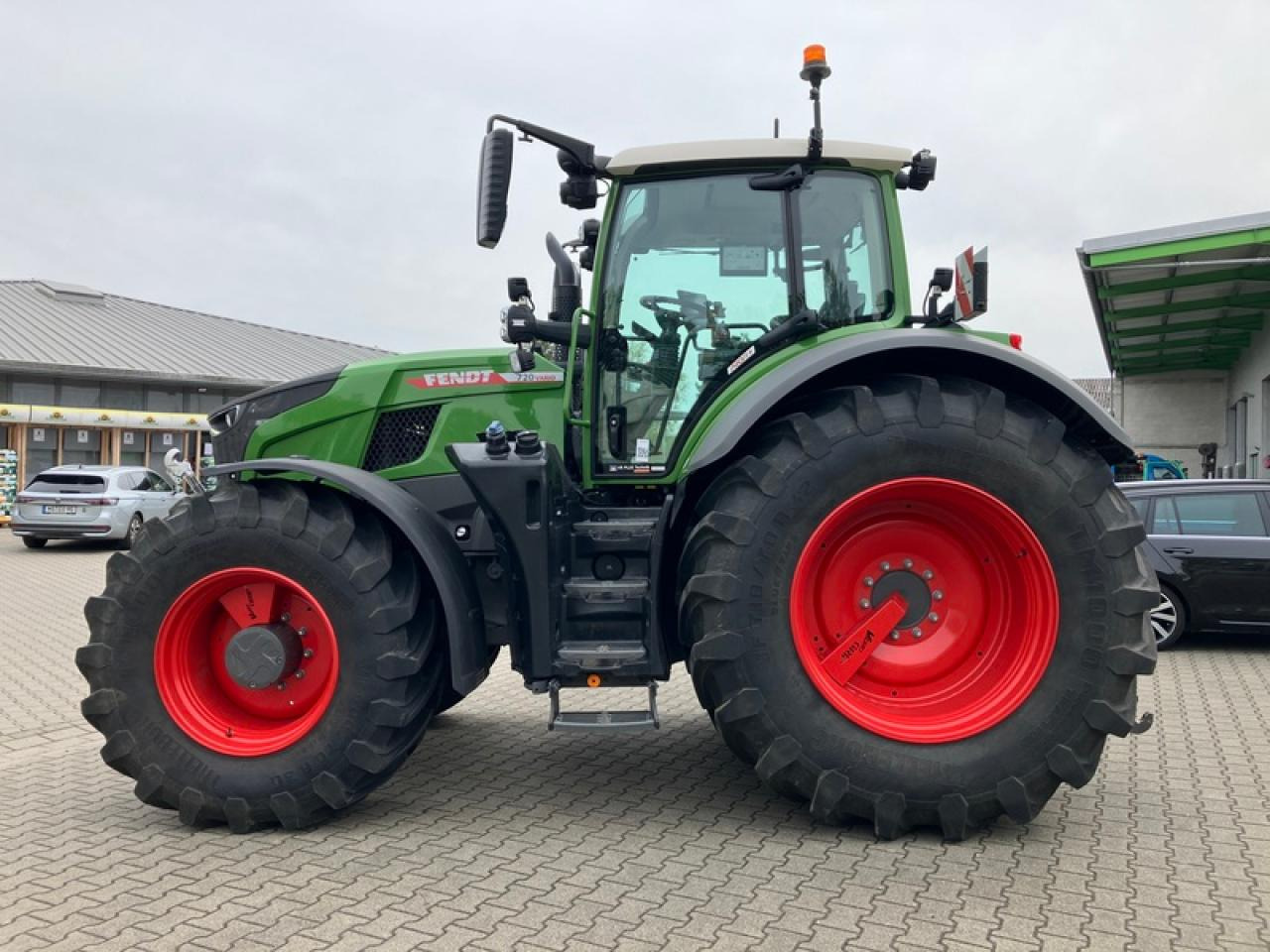 Fendt VARIO 720 - Traktorius: foto 2 Fendt VARIO 720 - Traktorius: foto 2