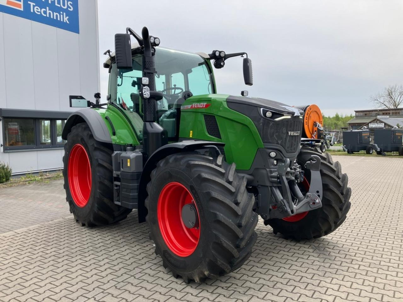 Fendt VARIO726 GEN 7 PROFI PLUS SET 2 - Traktorius: foto 4 Fendt VARIO726 GEN 7 PROFI PLUS SET 2 - Traktorius: foto 4