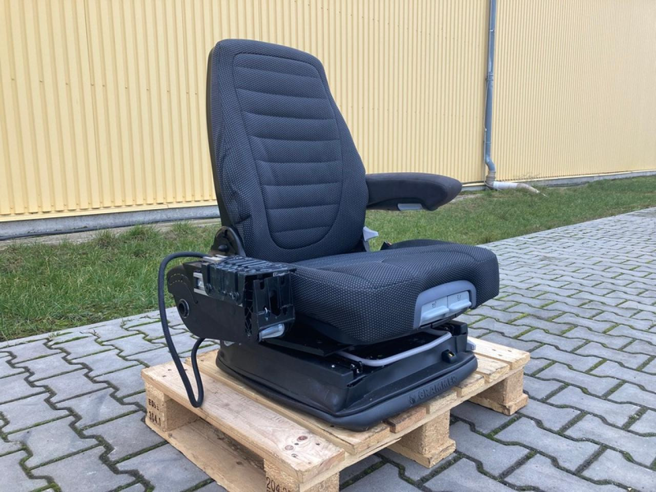 GRAMMER SITZ FENDT IDEAL - Sėdynė - Žemės ūkio technika: foto 1 GRAMMER SITZ FENDT IDEAL - Sėdynė - Žemės ūkio technika: foto 1