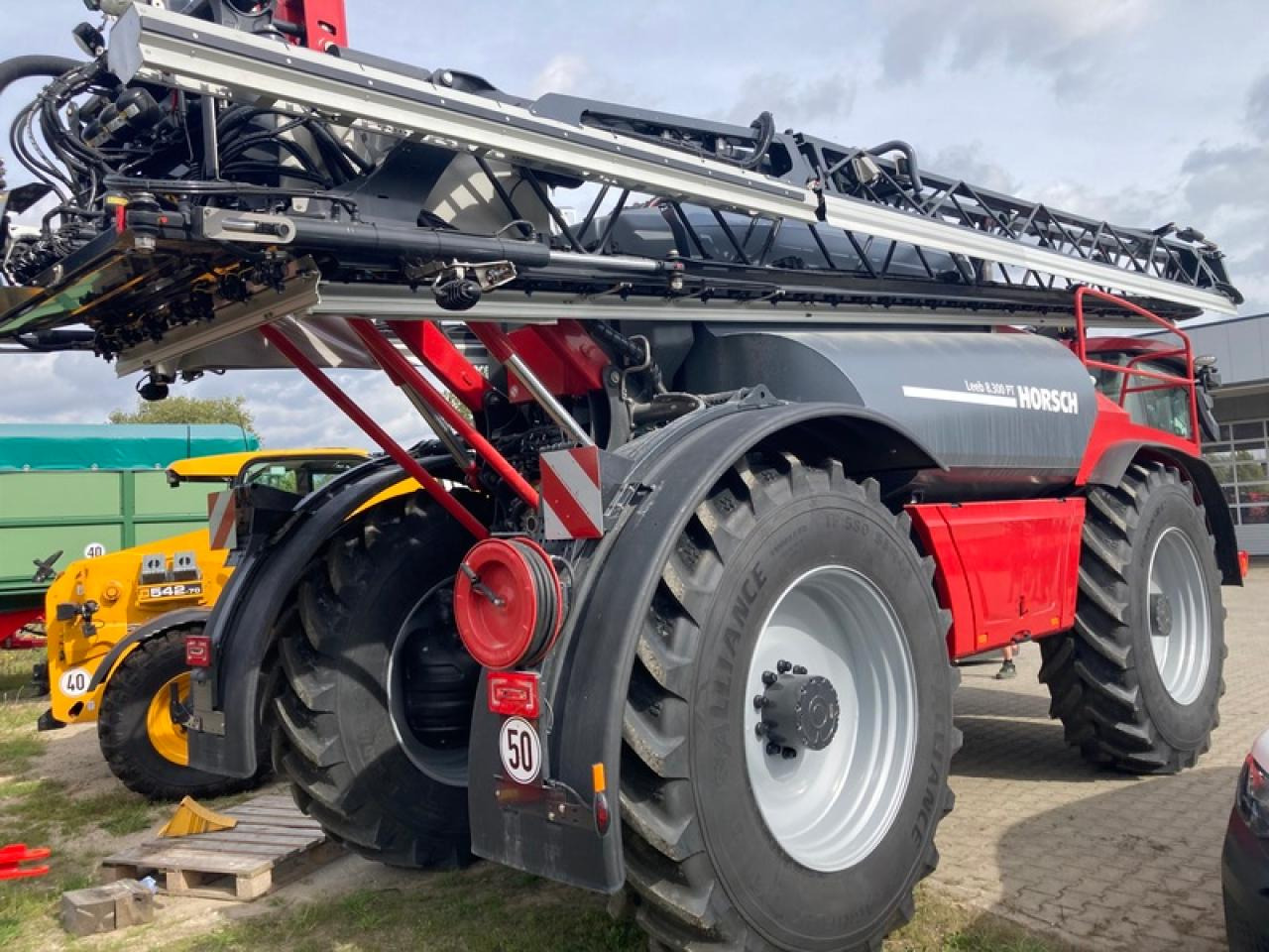Horsch LEEB 8300 PT - Savaeigis purkštuvas: foto 2 Horsch LEEB 8300 PT - Savaeigis purkštuvas: foto 2
