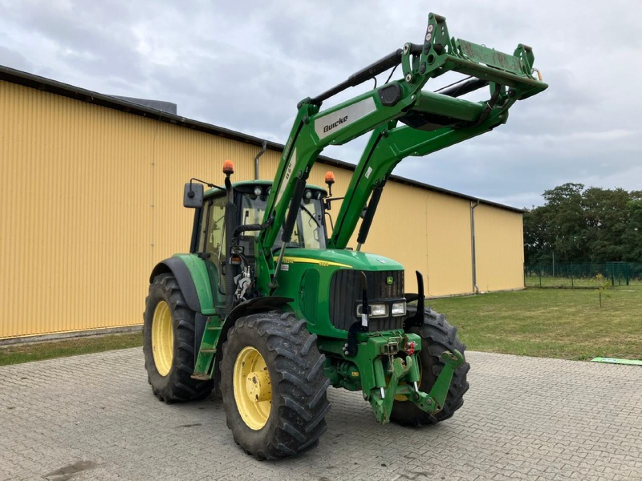 John Deere 6920 INKL QUICKE Q6M BJ 2022 - Traktorius: foto 4 John Deere 6920 INKL QUICKE Q6M BJ 2022 - Traktorius: foto 4