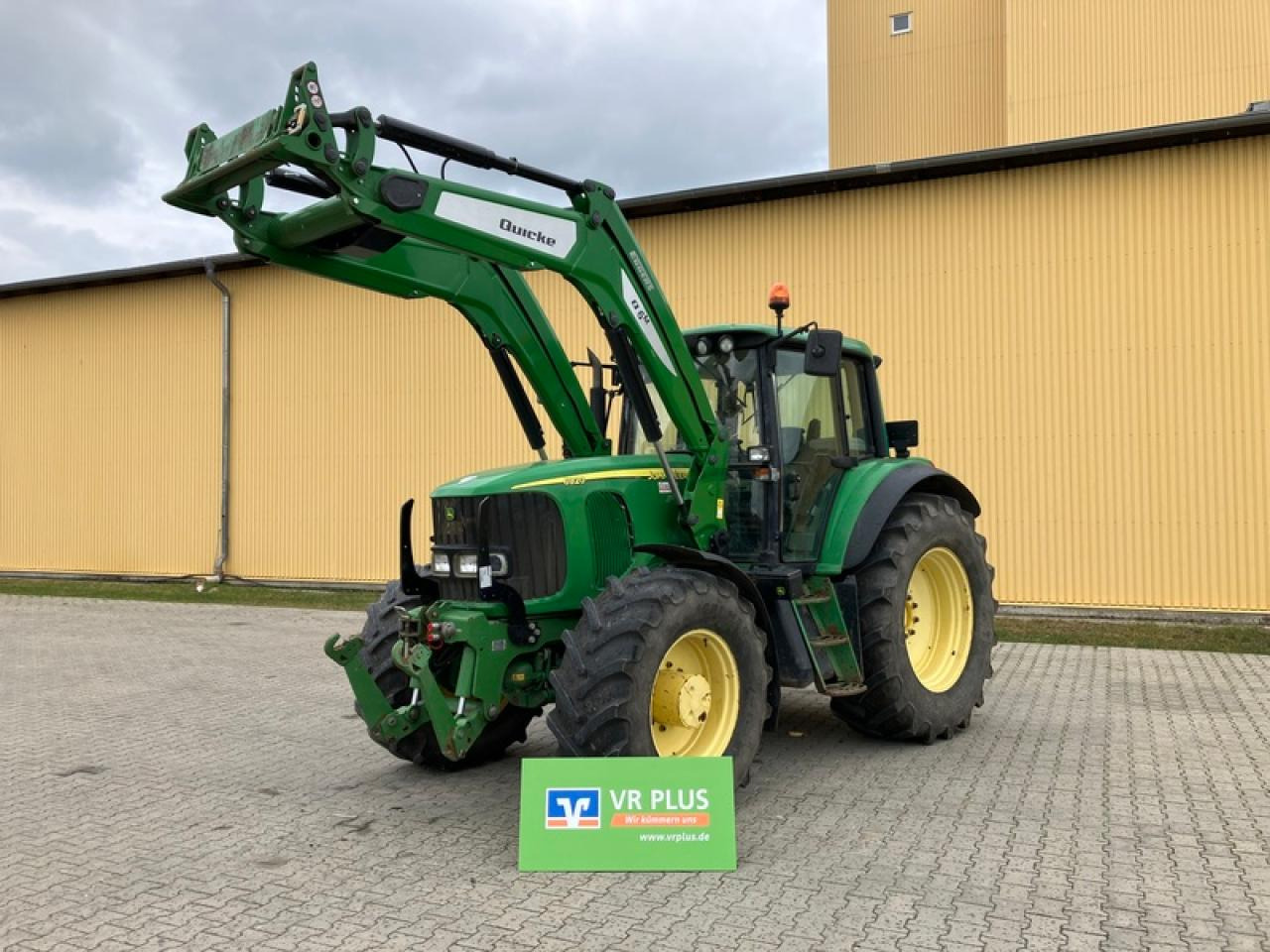 John Deere 6920 INKL QUICKE Q6M BJ 2022 - Traktorius: foto 1 John Deere 6920 INKL QUICKE Q6M BJ 2022 - Traktorius: foto 1