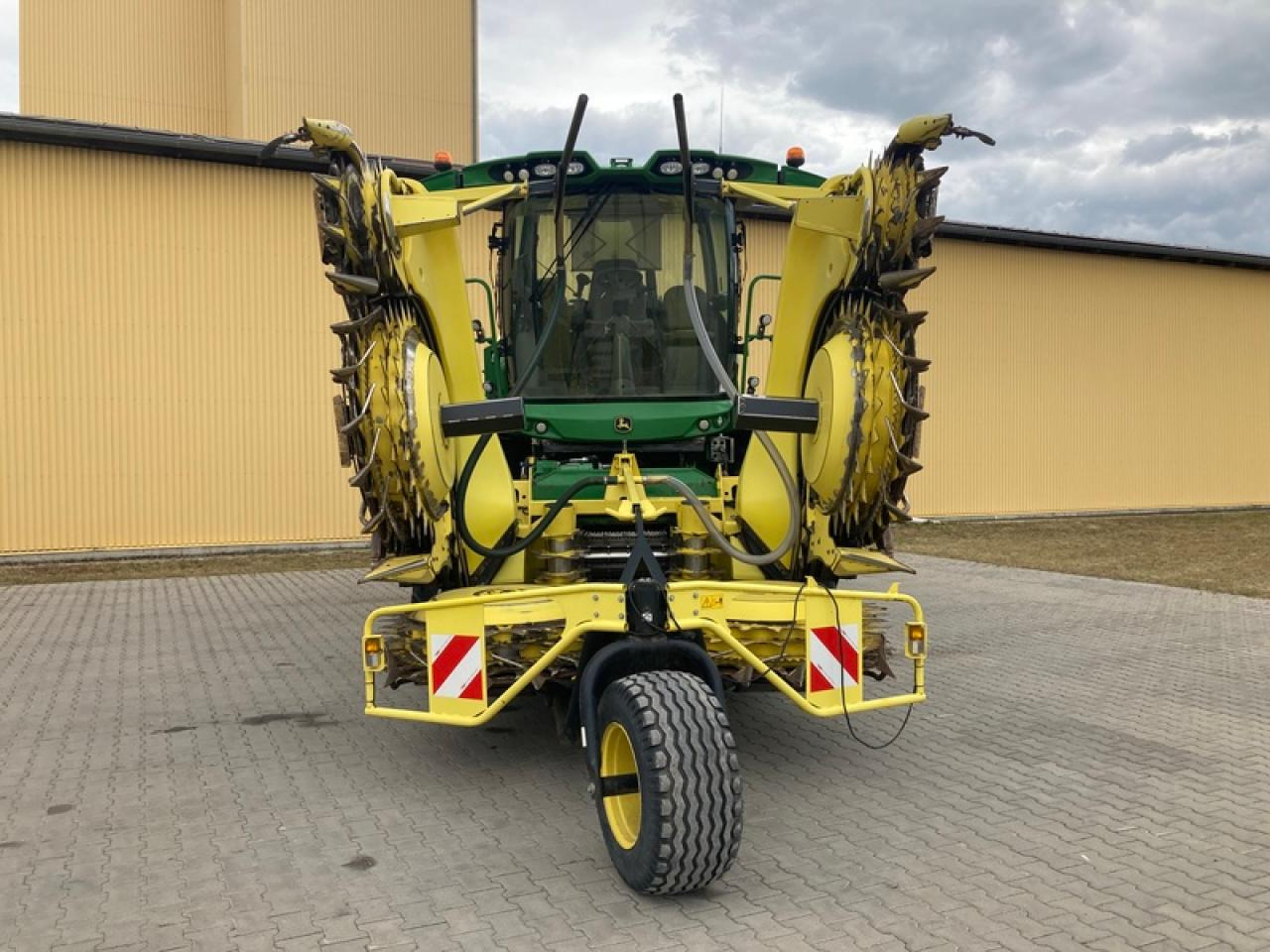 John Deere 8600 I - Pašarų kombainas: foto 4 John Deere 8600 I - Pašarų kombainas: foto 4