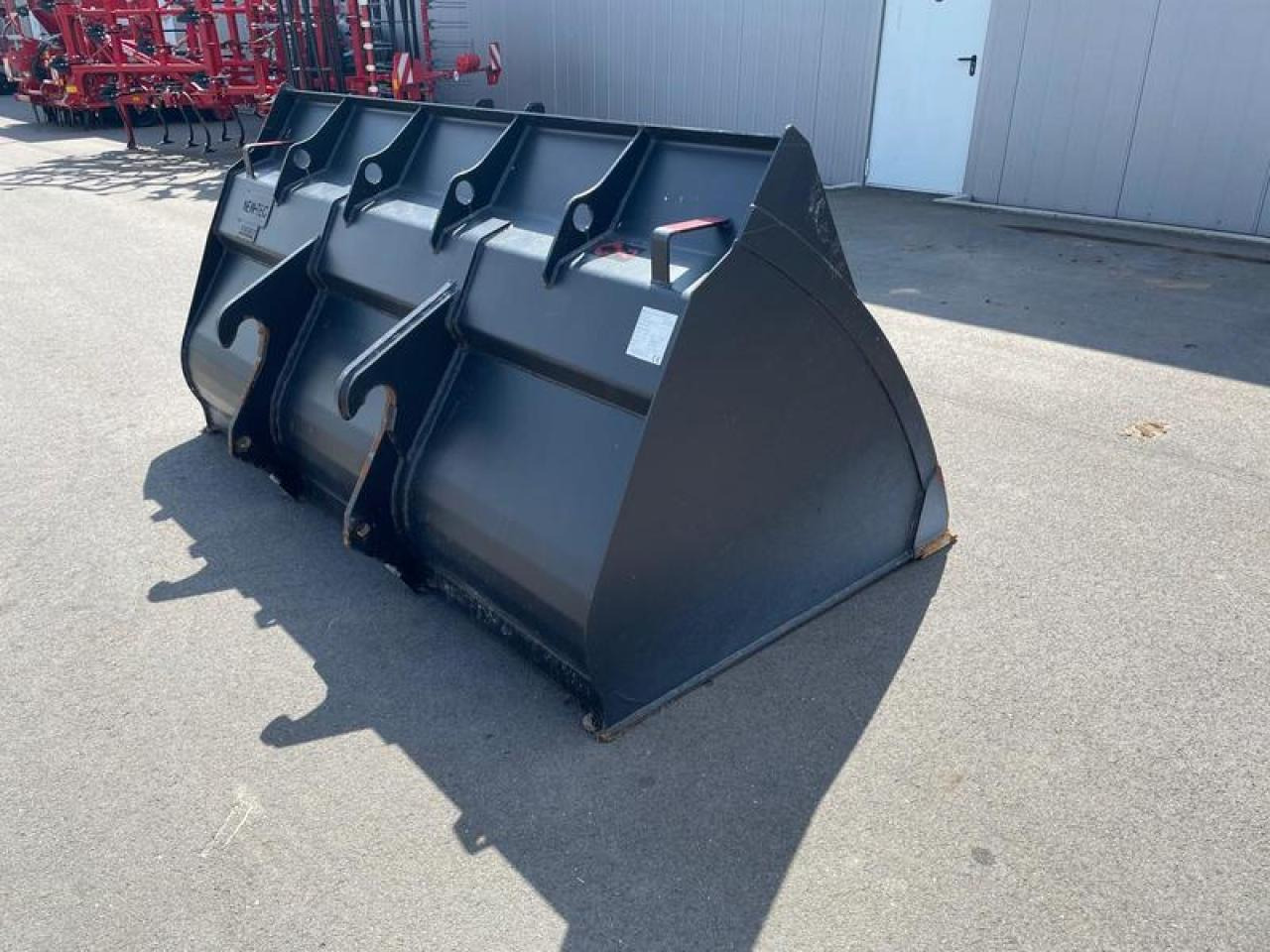 LEICHTGUTSCHAUFEL NEW HOLLAND CASE - Krautuvo kaušas: foto 3 LEICHTGUTSCHAUFEL NEW HOLLAND CASE - Krautuvo kaušas: foto 3