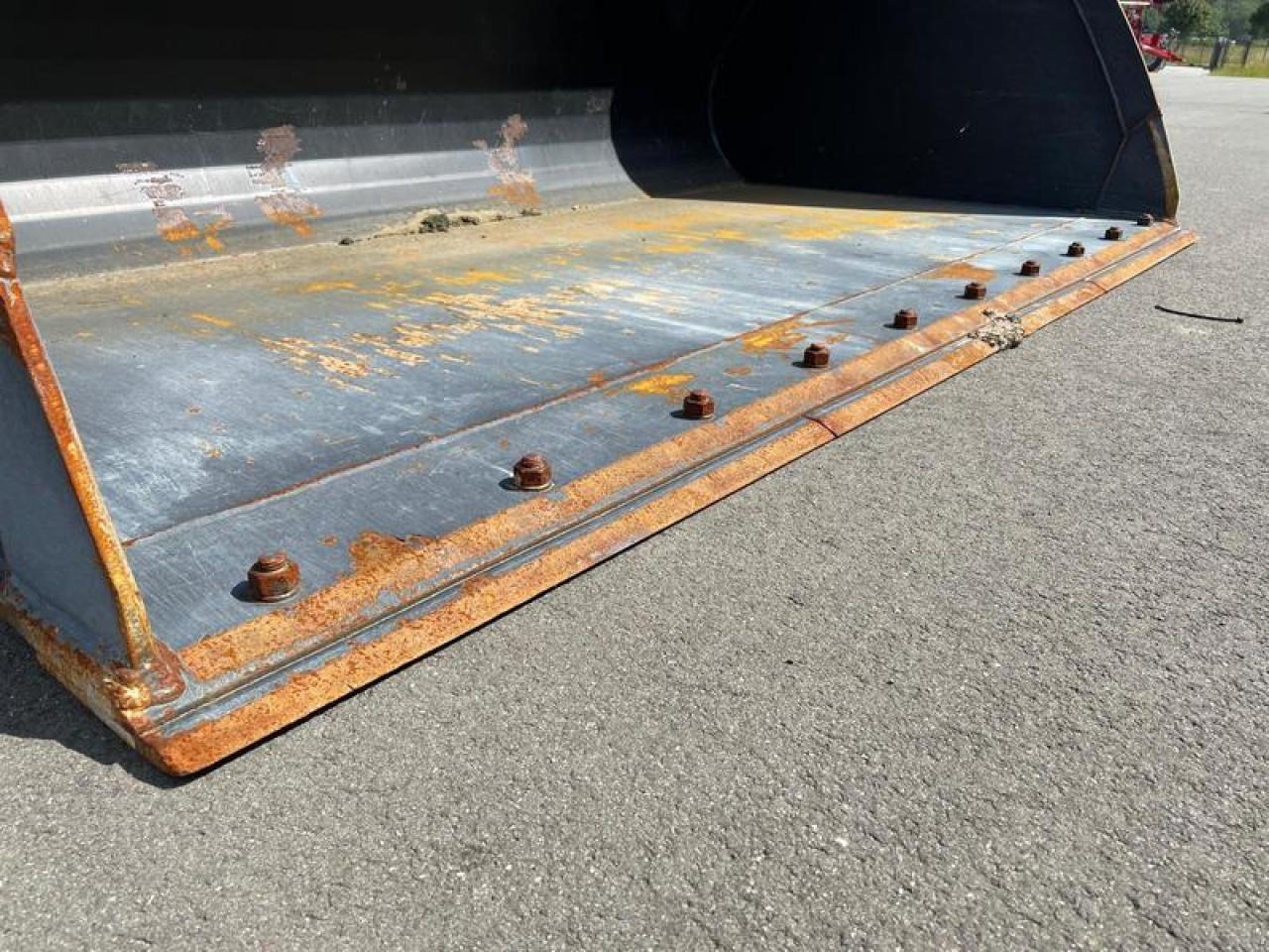 LEICHTGUTSCHAUFEL NEW HOLLAND CASE - Krautuvo kaušas: foto 5 LEICHTGUTSCHAUFEL NEW HOLLAND CASE - Krautuvo kaušas: foto 5