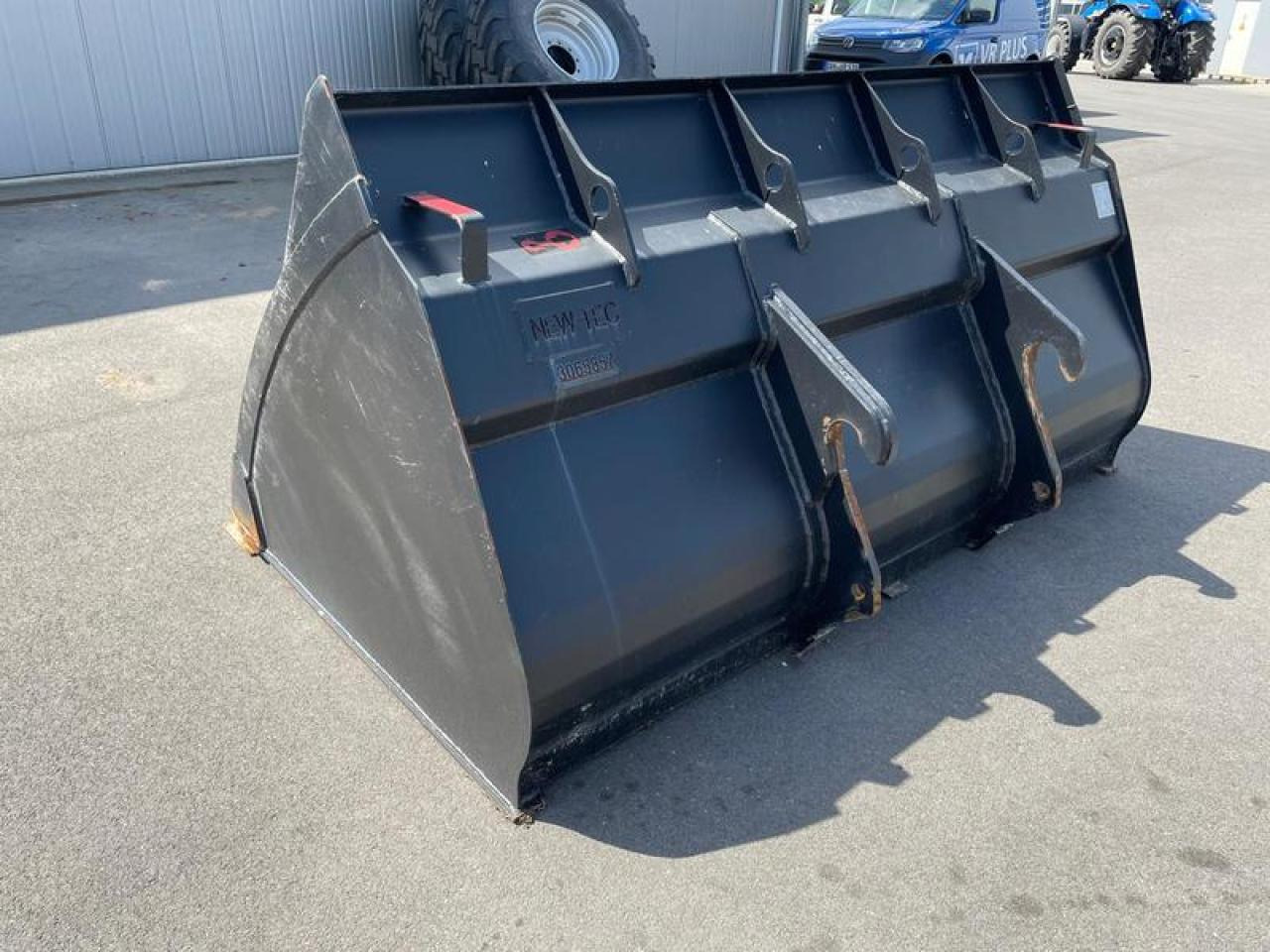 LEICHTGUTSCHAUFEL NEW HOLLAND CASE - Krautuvo kaušas: foto 2 LEICHTGUTSCHAUFEL NEW HOLLAND CASE - Krautuvo kaušas: foto 2