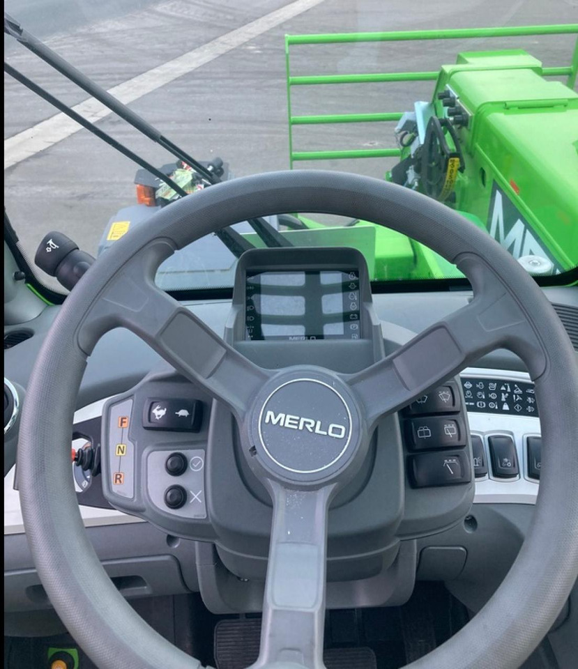 Merlo MF 34.9 CS140 MULTIFARMER - Teleskopinis krautuvas: foto 4 Merlo MF 34.9 CS140 MULTIFARMER - Teleskopinis krautuvas: foto 4