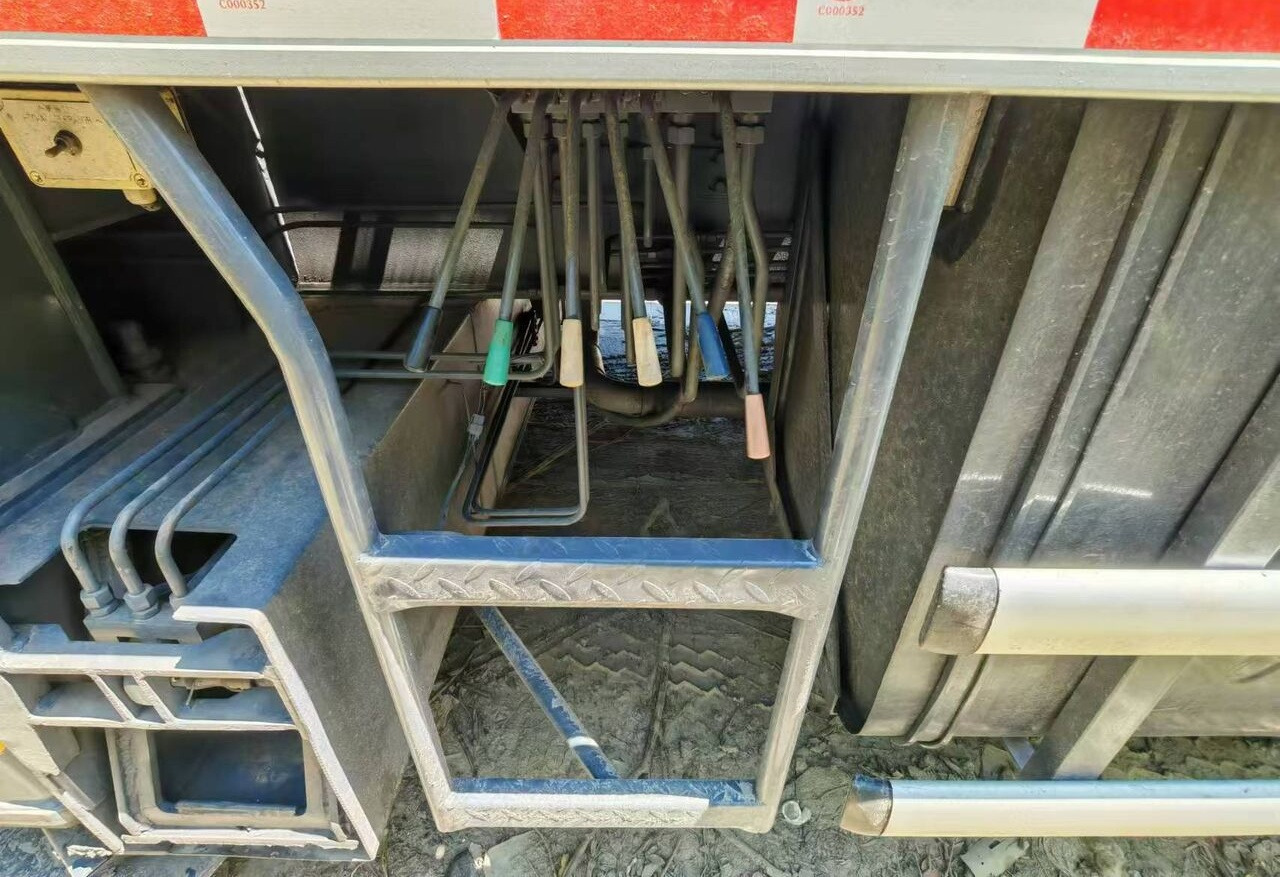 XCMG QY55KC 25ton 50ton 55ton 70ton 100 ton 130ton - Autokranas: foto 3 XCMG QY55KC 25ton 50ton 55ton 70ton 100 ton 130ton - Autokranas: foto 3