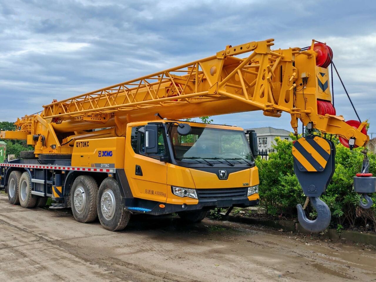 XCMG QY70KC QY50KC 50ton 70ton 80ton 90ton 100ton - Autokranas: foto 1 XCMG QY70KC QY50KC 50ton 70ton 80ton 90ton 100ton - Autokranas: foto 1