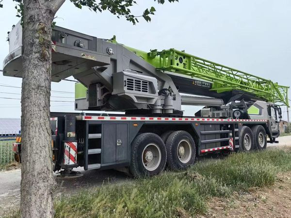 Zoomlion ZTC800 80ton 80t truck crane - Autokranas: foto 4 Zoomlion ZTC800 80ton 80t truck crane - Autokranas: foto 4