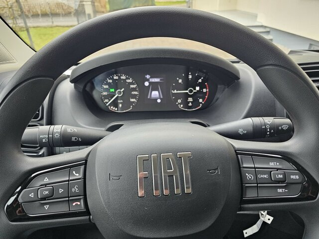 FIAT Ducato 35 L3H2 13m³ Klima Temp 260° Kamera PDC... - Krovininis mikroautobusas: foto 4 FIAT Ducato 35 L3H2 13m³ Klima Temp 260° Kamera PDC... - Krovininis mikroautobusas: foto 4