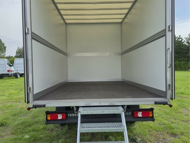 IVECO Daily 35S18 3.0 Koffer Voll-LED Navigation - Furgonas su krovinių dėže: foto 4 IVECO Daily 35S18 3.0 Koffer Voll-LED Navigation - Furgonas su krovinių dėže: foto 4