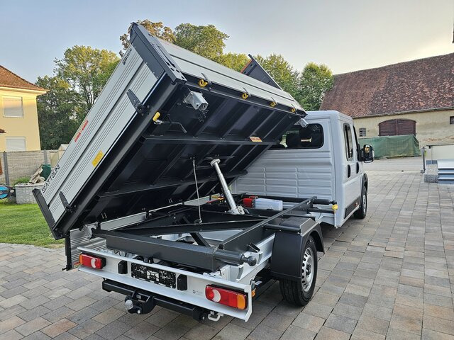 FIAT Ducato MAXI Serie 9.2 2025 DOKA 3-Seitenkiipper - Sunkvežimis: foto 2 FIAT Ducato MAXI Serie 9.2 2025 DOKA 3-Seitenkiipper - Sunkvežimis: foto 2