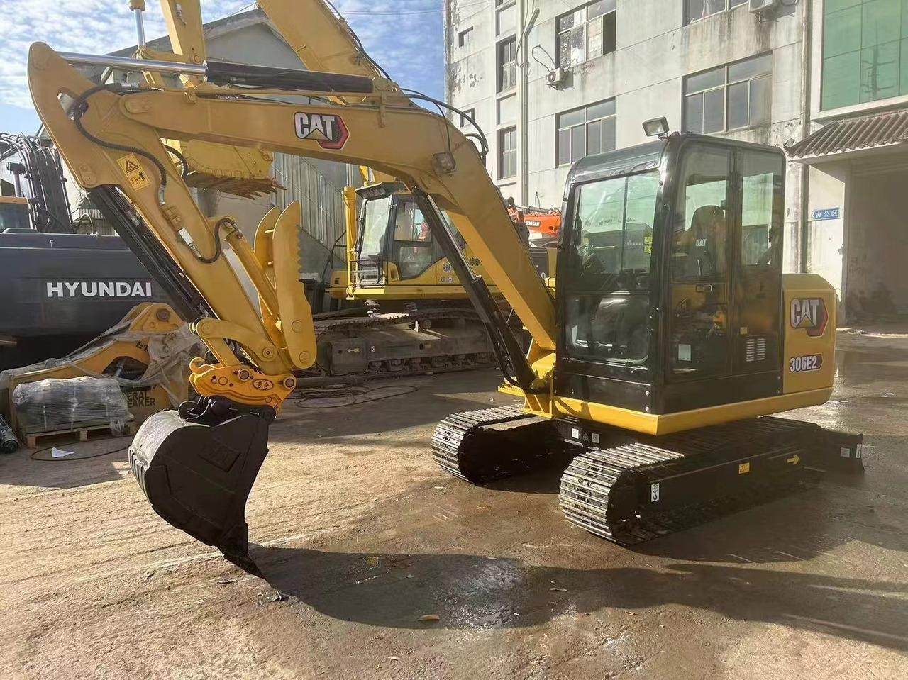 CATERPILLAR CAT 306E2 TRACKED EXCAVATOR - Mini ekskavatorius: foto 2 CATERPILLAR CAT 306E2 TRACKED EXCAVATOR - Mini ekskavatorius: foto 2