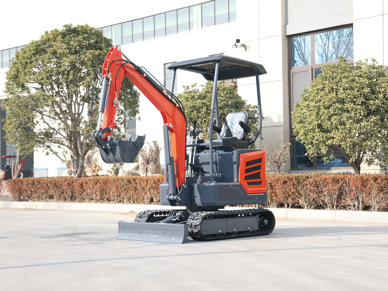 CHINA Mini digger 1.5 ton excavator - Mini ekskavatorius: foto 4 CHINA Mini digger 1.5 ton excavator - Mini ekskavatorius: foto 4