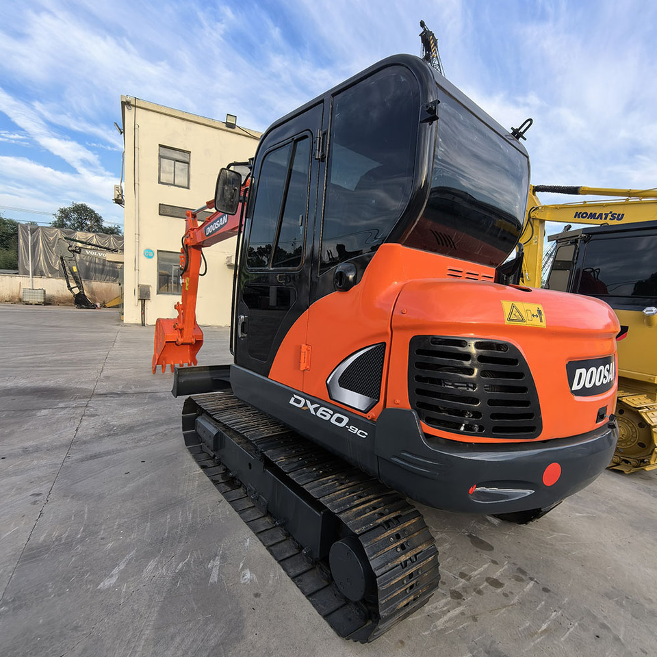 Doosan Dx60 Crawler Excavator - Vikšrinis ekskavatorius: foto 4 Doosan Dx60 Crawler Excavator - Vikšrinis ekskavatorius: foto 4