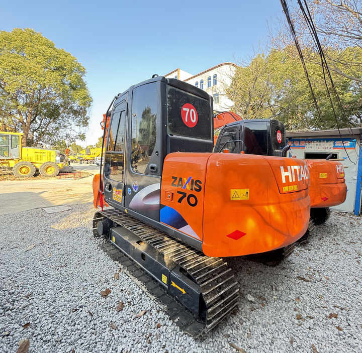 Good Condition Original HITACHI ZX70 Crawler Excavator ZX70 ZX120 Second Hand Tracked Digger - Vikšrinis ekskavatorius: foto 5 Good Condition Original HITACHI ZX70 Crawler Excavator ZX70 ZX120 Second Hand Tracked Digger - Vikšrinis ekskavatorius: foto 5