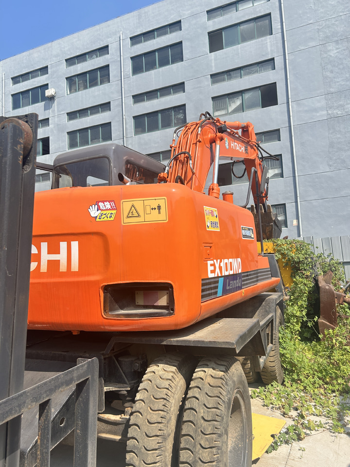 HITACHI Hitachi EX100WD wheel excavator - Ratinis ekskavatorius: foto 5 HITACHI Hitachi EX100WD wheel excavator - Ratinis ekskavatorius: foto 5