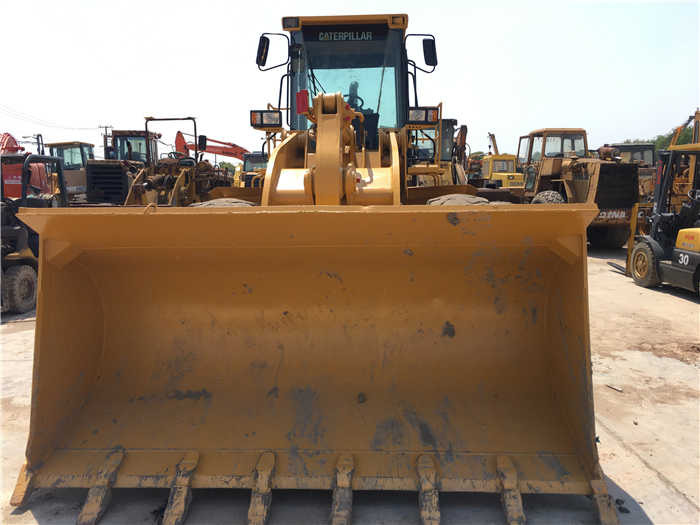 High quality and low working hours in stock used CAT 950G wheel loader used cat 950g wheel loader on stock - Buldozeris: foto 4 High quality and low working hours in stock used CAT 950G wheel loader used cat 950g wheel loader on stock - Buldozeris: foto 4