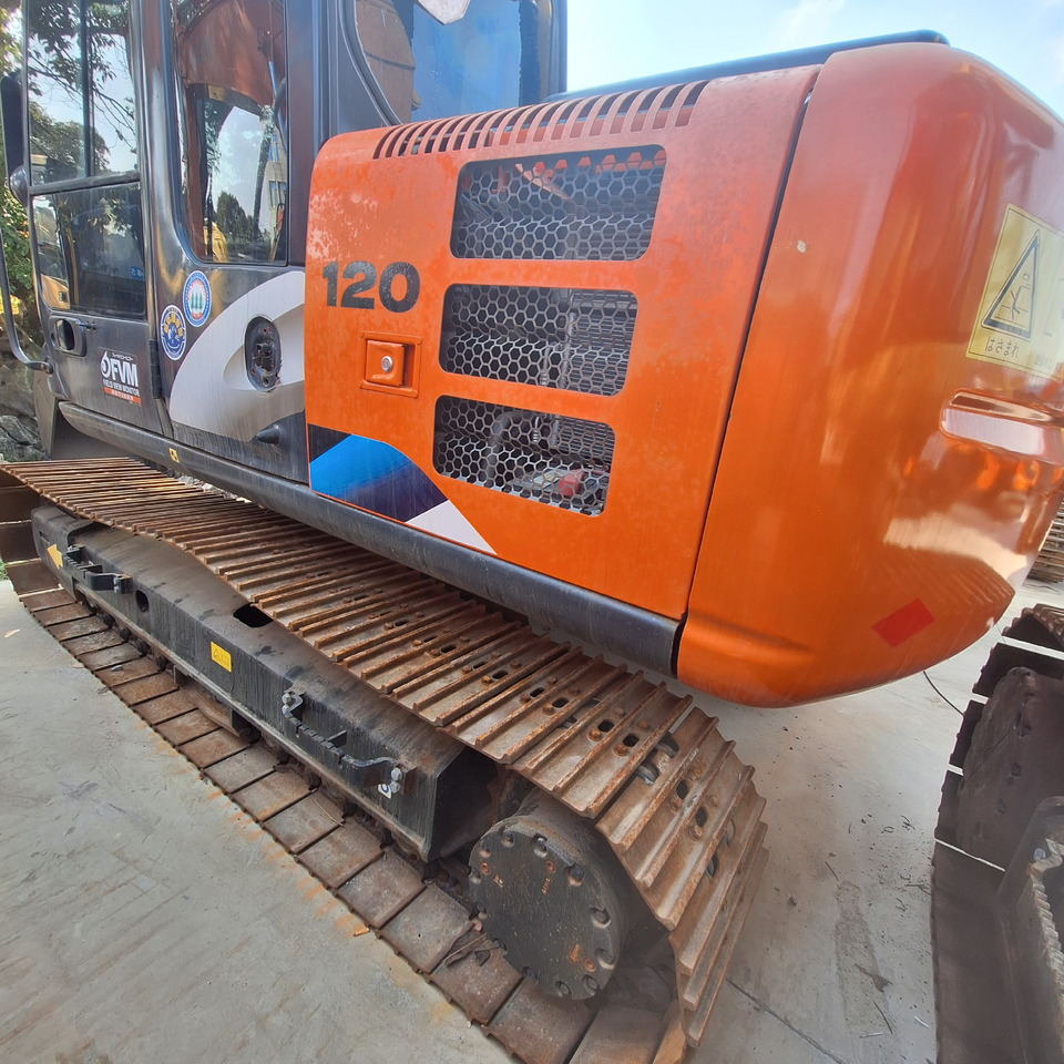 Hitachi ZX120-6 Excavator - Vikšrinis ekskavatorius: foto 3 Hitachi ZX120-6 Excavator - Vikšrinis ekskavatorius: foto 3