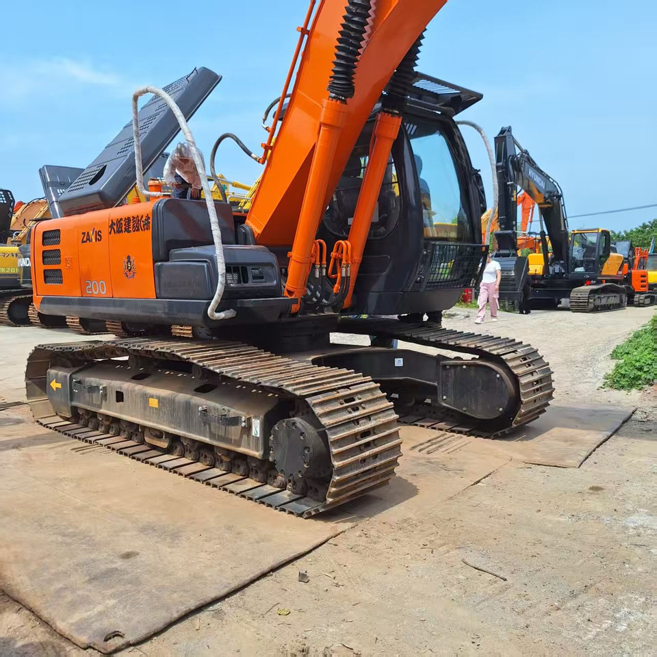 Hitachi ZX200G Excavator - Vikšrinis ekskavatorius: foto 1 Hitachi ZX200G Excavator - Vikšrinis ekskavatorius: foto 1