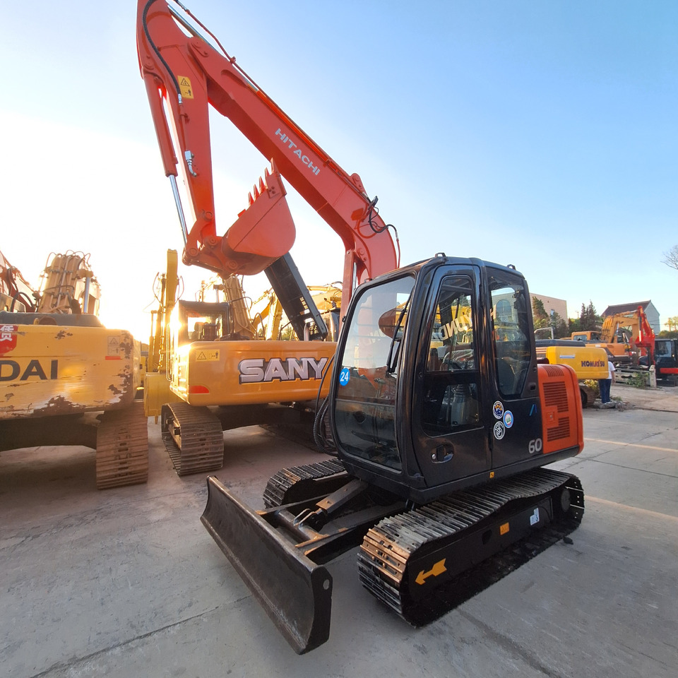 Hitachi ZX60 Excavator - Vikšrinis ekskavatorius: foto 5 Hitachi ZX60 Excavator - Vikšrinis ekskavatorius: foto 5