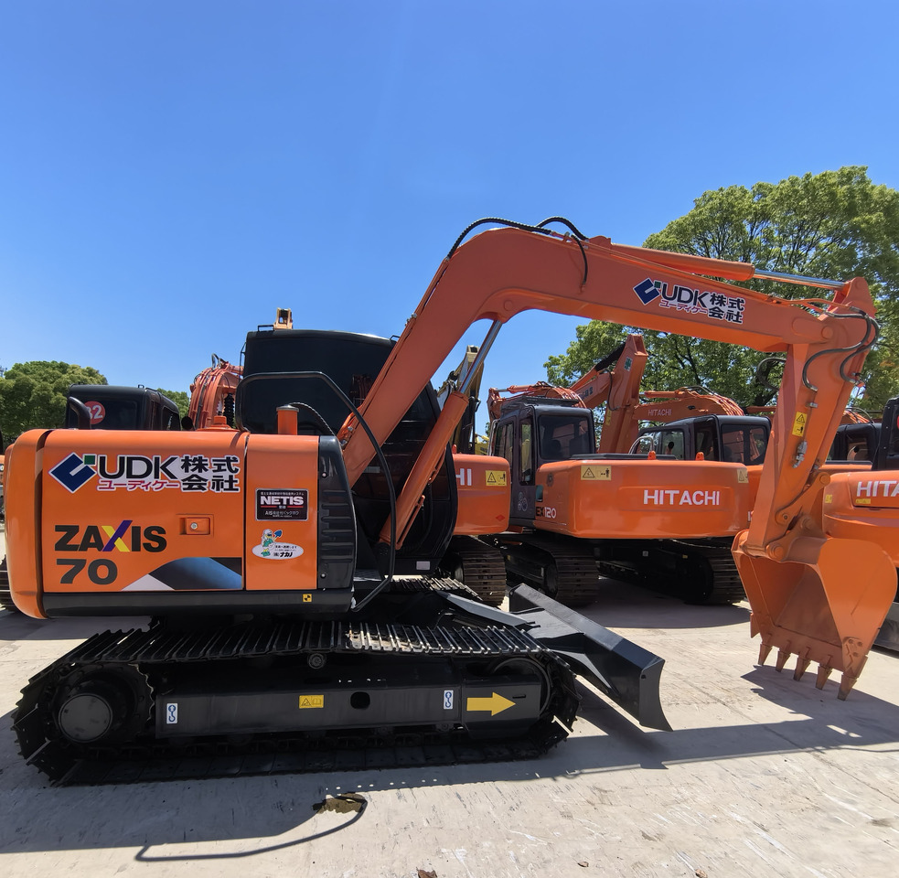 Hitachi ZX70 Excavator - Mini ekskavatorius: foto 1 Hitachi ZX70 Excavator - Mini ekskavatorius: foto 1