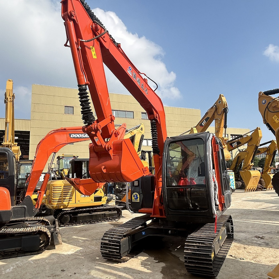 Hitachi ZX70 Excavator - Mini ekskavatorius: foto 2 Hitachi ZX70 Excavator - Mini ekskavatorius: foto 2