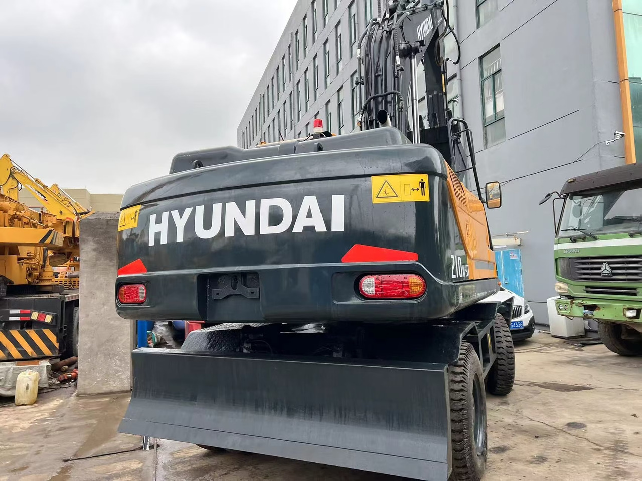 Hyundai 210w-9 wheel excavator - Ratinis ekskavatorius: foto 4 Hyundai 210w-9 wheel excavator - Ratinis ekskavatorius: foto 4