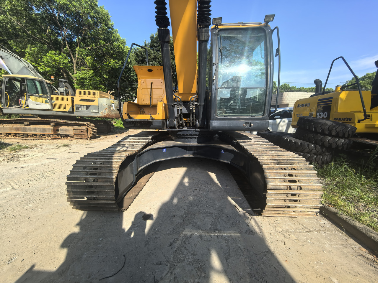 Hyundai 220lc-9s excavator - Ratinis ekskavatorius: foto 5 Hyundai 220lc-9s excavator - Ratinis ekskavatorius: foto 5