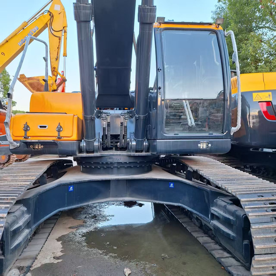 Hyundai 350LVS excavator - Ratinis ekskavatorius: foto 2 Hyundai 350LVS excavator - Ratinis ekskavatorius: foto 2