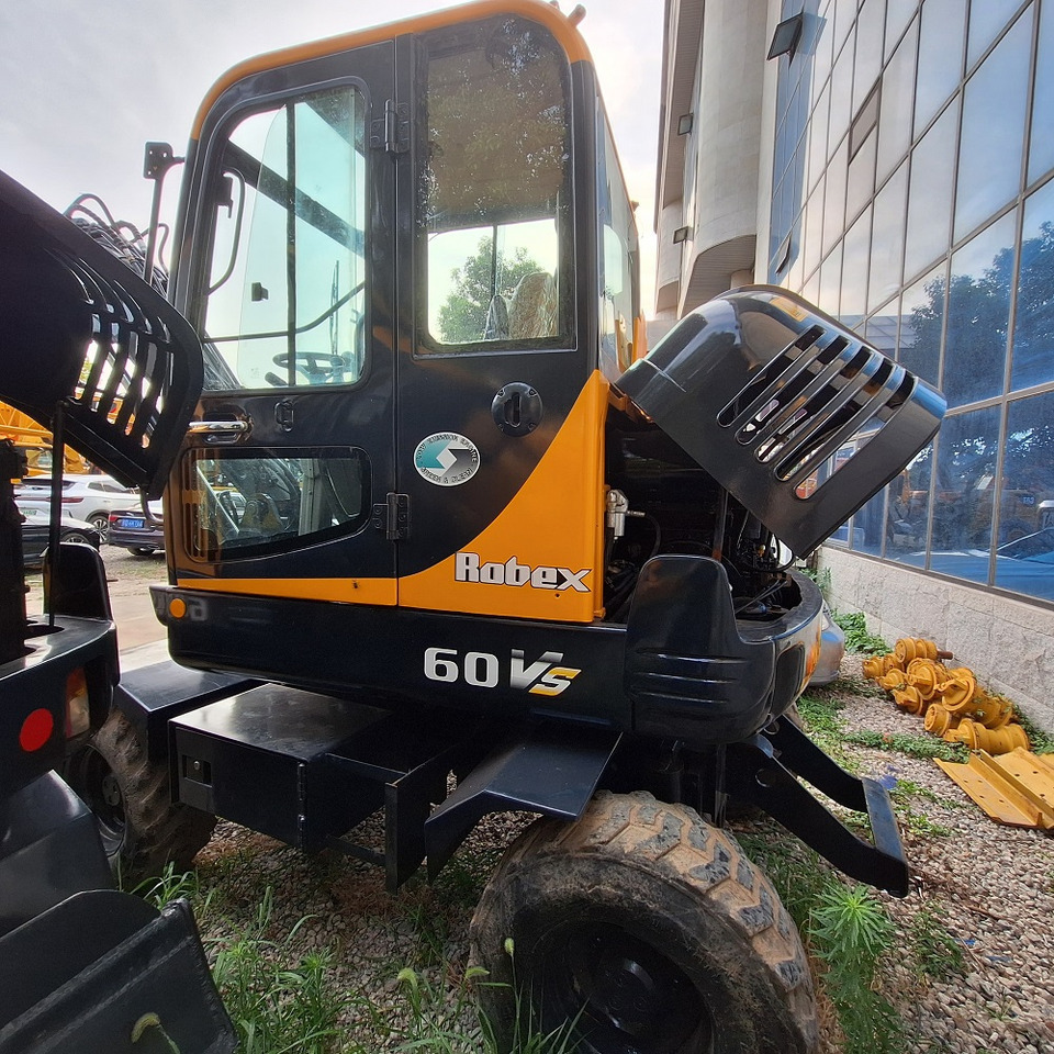 Hyundai 60vs excavator - Ratinis ekskavatorius: foto 2 Hyundai 60vs excavator - Ratinis ekskavatorius: foto 2