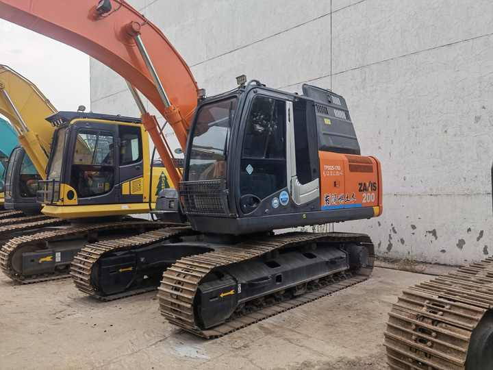 Japan second hand Hitachi ZX200-3 Excavator 20ton Hitachi ZX200 Excavator for sale - Ekskavatorius: foto 4 Japan second hand Hitachi ZX200-3 Excavator 20ton Hitachi ZX200 Excavator for sale - Ekskavatorius: foto 4