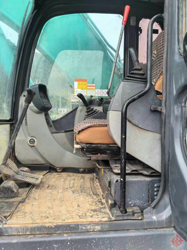 KOBELCO Kobelco SK200-8 Crawler excavator - Vikšrinis ekskavatorius: foto 5 KOBELCO Kobelco SK200-8 Crawler excavator - Vikšrinis ekskavatorius: foto 5