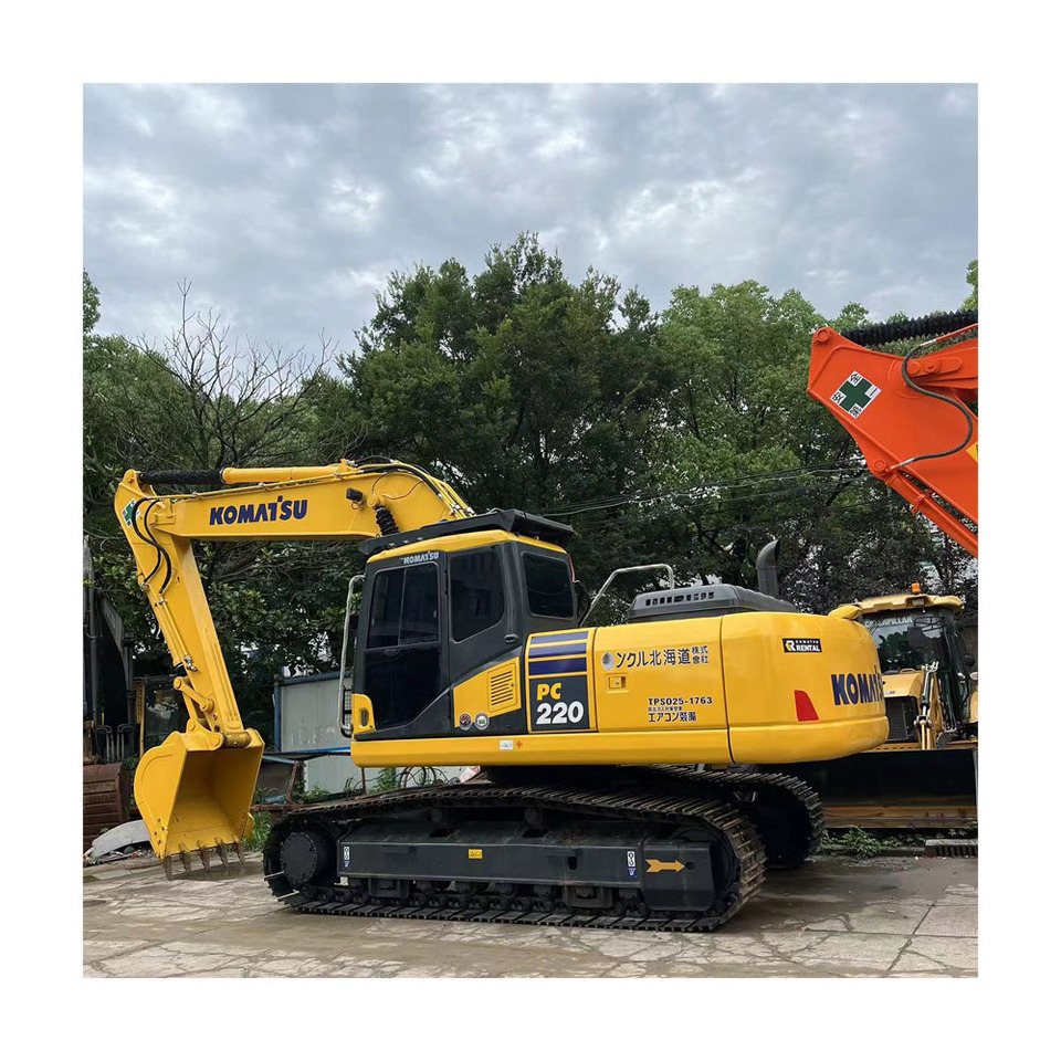 Komatsu PC 220-8 Excavator - Vikšrinis ekskavatorius: foto 1 Komatsu PC 220-8 Excavator - Vikšrinis ekskavatorius: foto 1