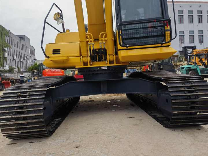 Komatsu PC 220-8 Excavator - Vikšrinis ekskavatorius: foto 5 Komatsu PC 220-8 Excavator - Vikšrinis ekskavatorius: foto 5