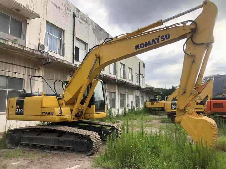 Vikšrinis ekskavatorius Komatsu PC220-7: foto 6