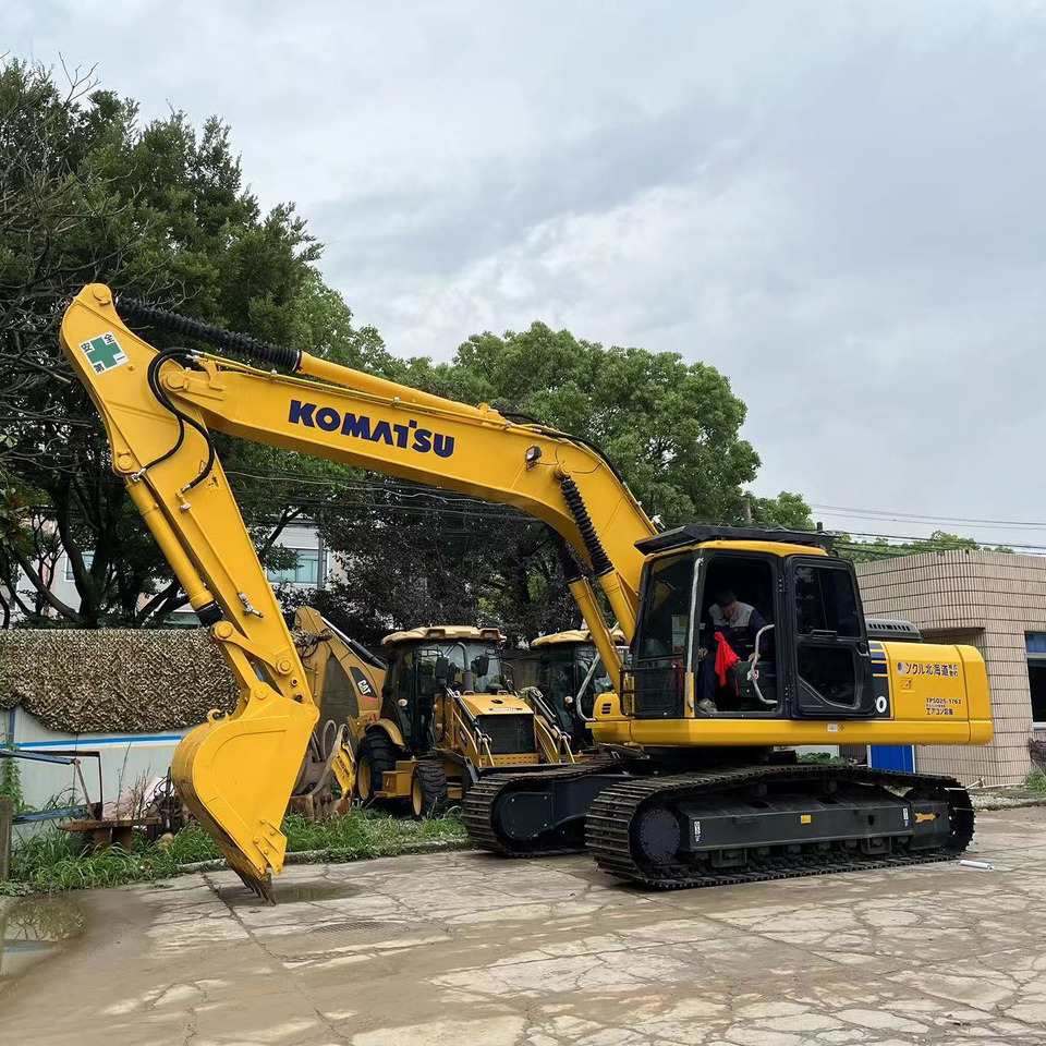 Komatsu PC220-8 Excavator - Vikšrinis ekskavatorius: foto 3 Komatsu PC220-8 Excavator - Vikšrinis ekskavatorius: foto 3