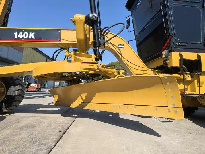 Original cat 140H 140G 140K motor grader used Caterpillar 140k grader machine used for sale - Greideris: foto 5 Original cat 140H 140G 140K motor grader used Caterpillar 140k grader machine used for sale - Greideris: foto 5