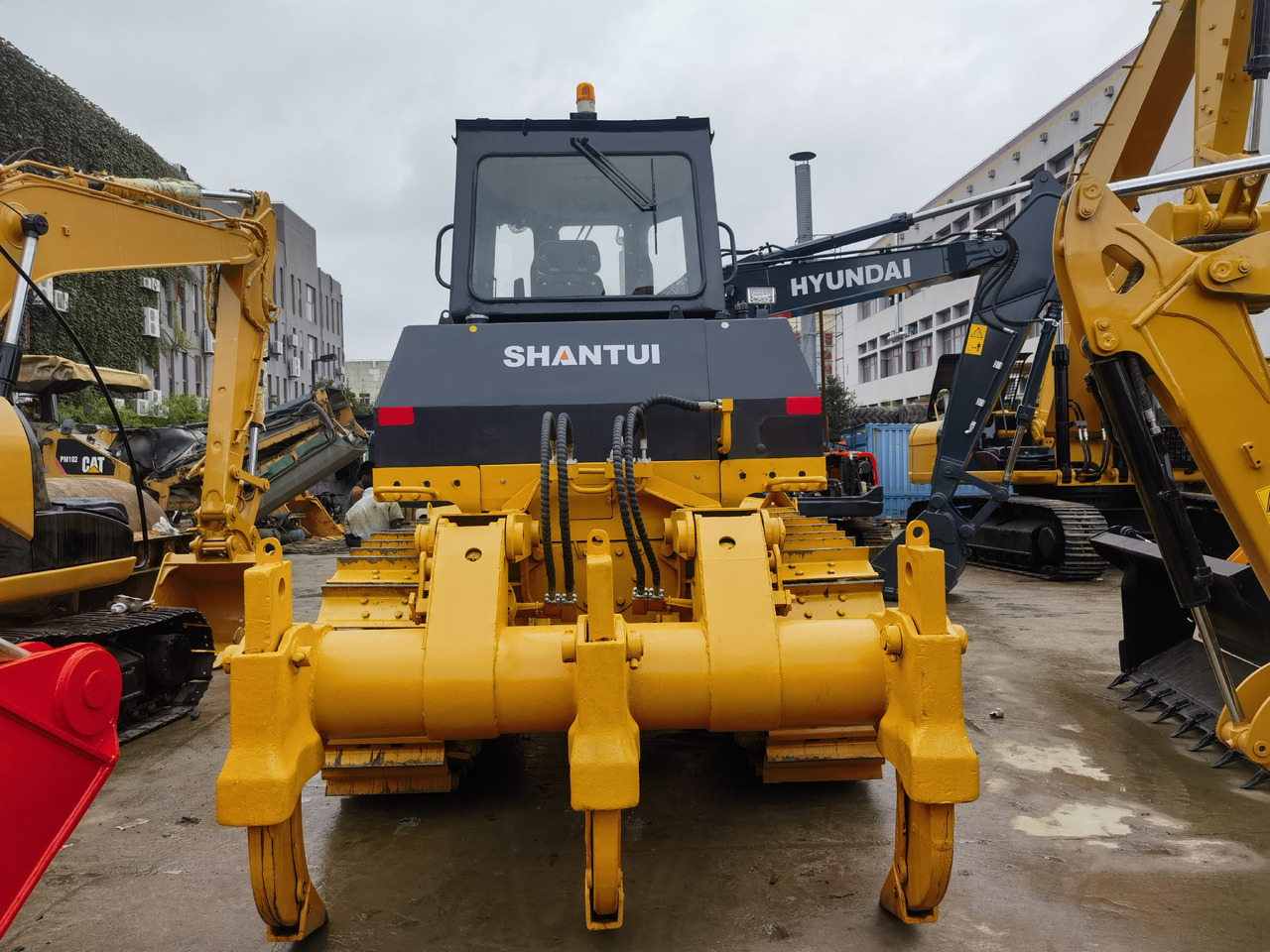 Shantui SD22 bulldozer - Buldozeris: foto 5 Shantui SD22 bulldozer - Buldozeris: foto 5