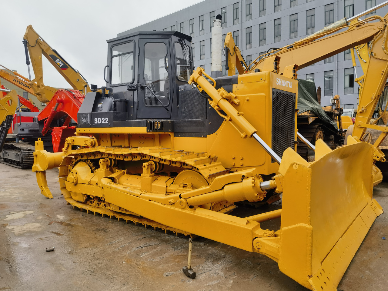 Shantui SD22 bulldozer - Buldozeris: foto 2 Shantui SD22 bulldozer - Buldozeris: foto 2