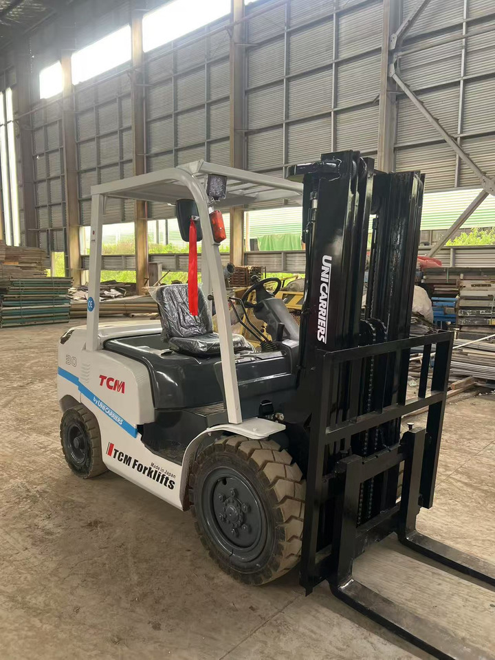TCM FD30 Forklift - Dyzelinis krautuvas: foto 4 TCM FD30 Forklift - Dyzelinis krautuvas: foto 4