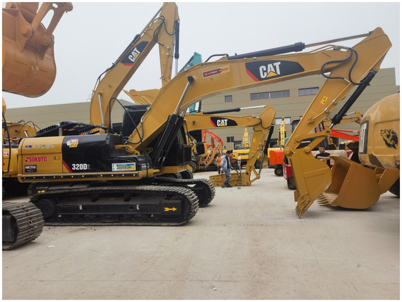 Used Caterpillar 320 Excavator Japan Cat 320D2 Excavator Good Perform in stock - Ekskavatorius: foto 1 Used Caterpillar 320 Excavator Japan Cat 320D2 Excavator Good Perform in stock - Ekskavatorius: foto 1