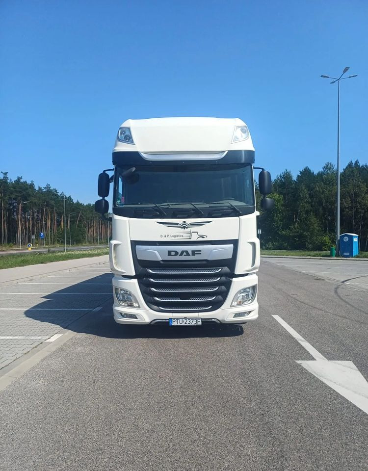 DAF XF 480 SUPER SPACE CAB / ZESTAW TANDEM PRZEJAZDOWY 120 M3 / SSC / ACC /EURO 6 - Tentinis sunkvežimis, Tentinė priekaba: foto 4 DAF XF 480 SUPER SPACE CAB / ZESTAW TANDEM PRZEJAZDOWY 120 M3 / SSC / ACC /EURO 6 - Tentinis sunkvežimis, Tentinė priekaba: foto 4