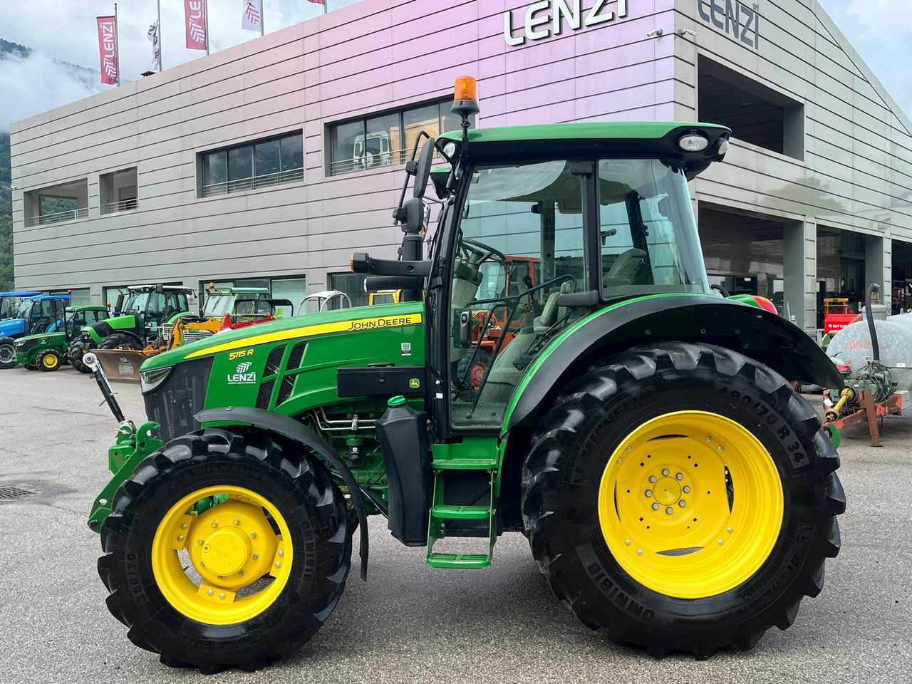 Traktorius JOHN DEERE 5115R: foto 12